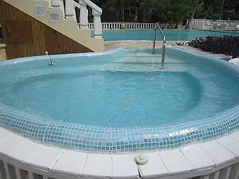 N-Resort For Adults 法尔茅斯
